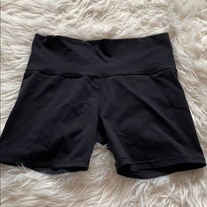 Lululemon Wunder Under Shorts